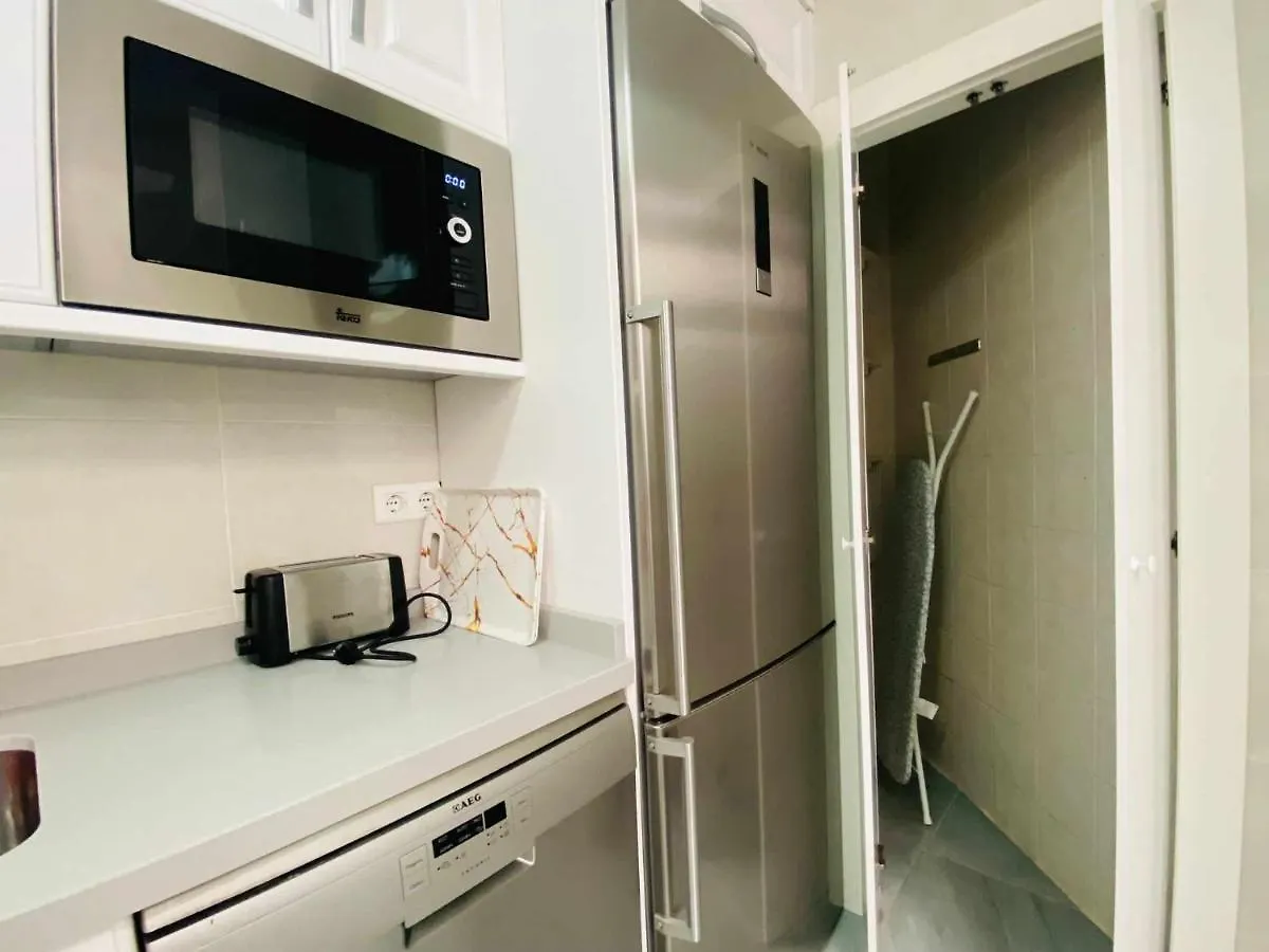 Bonita Casa Centrica Con Piscina & Parking Daire Torremolinos İspanya